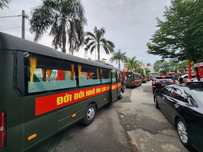 Chuẩn bị chu đáo cho lễ viếng, lễ truy điệu hài cốt liệt sĩ tại Công viên Lê Thị Riêng- Ảnh 2.