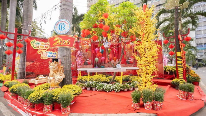 Bệnh viện Chợ Rẫy đem không gian Tết đến với bệnh nhân- Ảnh 2.