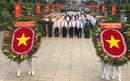 Lãnh đạo TPHCM dâng hương tưởng niệm các anh hùng, liệt sĩ