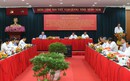 Đấu tranh phòng chống tham nhũng, tiêu cực gắn với bảo vệ cán bộ