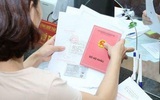 Công an TPHCM chỉ thu hồi sổ hộ khẩu có thay đổi thông tin