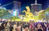 Hơn 1,8 triệu lượt khách tham quan thưởng lãm tại đường hoa Nguyễn Huệ