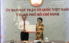 Chủ tịch MTTQ Việt Nam TPHCM T&#244; Thị B&#237;ch Ch&#226;u l&#224;m B&#237; thư Quận ủy Quận 1