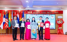 Ra mắt C&#226;u lạc bộ Hydrogen Việt Nam ASEAN