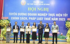 Tuy&#234;n dương 136 doanh nghiệp nộp thuế ti&#234;u biểu tr&#234;n địa b&#224;n TPHCM