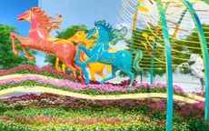 Thăm xưởng chế tác linh vật Đường hoa Nguyễn Huệ Tết Bính Ngọ 2026