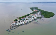 Nghiên cứu xây cửa hàng xăng dầu trên mặt nước tại xã đảo Thạnh An