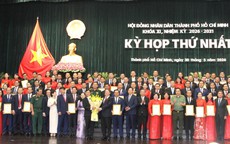 TPHCM trao Giấy chứng nhận đại biểu HĐND khóa XI