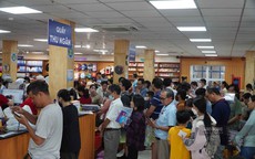 Học sinh có thể mượn sách giáo khoa miễn phí từ nhà trường