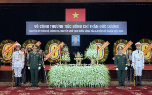 Lãnh đạo TPHCM, các tổ chức xã hội và người dân viếng nguyên Chủ tịch nước Trần Đức Lương