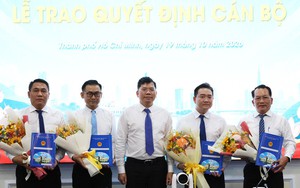 Lãnh đạo TPHCM trao quyết định điều động, bổ nhiệm nhiều cán bộ