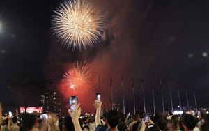 Điều chỉnh giao thông phục vụ bắn pháo hoa dịp 30/4 tại TPHCM