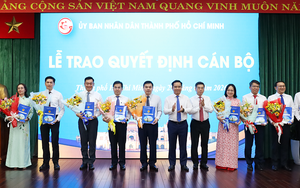 Trao quyết định điều động, bổ nhiệm nhiều cán bộ chủ chốt