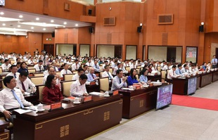 Đại hội Đảng bộ TPHCM nhiệm kỳ 2025-2030 kh&#244;ng sử dụng t&#224;i liệu giấy