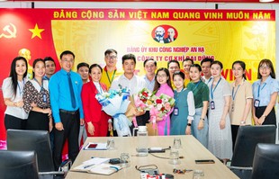 Ph&#225;t huy vai tr&#242; của tổ chức đảng trong c&#225;c doanh nghiệp khu vực ngo&#224;i nh&#224; nước