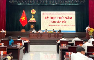 Th&#244;ng qua 43 nghị quyết, th&#250;c đẩy TPHCM ph&#225;t triển bền vững