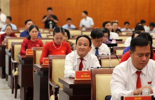 Đại biểu HĐND TPHCM đề nghị l&#224;m r&#245; chỉ ti&#234;u kinh tế-x&#227; hội v&#224; giải ph&#225;p cho năm 2026