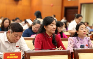 Người d&#226;n TPHCM hoan ngh&#234;nh việc chuyển c&#225;c khu &#39;đất v&#224;ng&#39; th&#224;nh kh&#244;ng gian c&#244;ng cộng