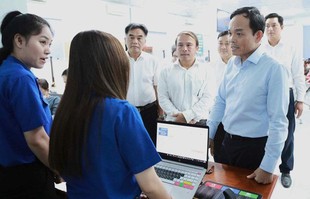 Bí thư Thành ủy Trần Lưu Quang làm việc với phường Bình Dương