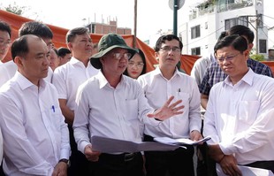 Xử lý sạt lở bờ kênh Tàu Hủ: Hoàn thành trước Tết Nguyên đán