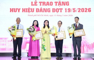 Đảng ủy UBND TPHCM biểu dương 168 tập thể, cá nhân tiêu biểu trong học tập và làm theo Bác
