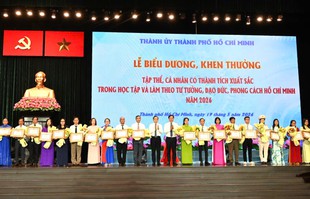 TPHCM tuyên dương gần 360 tập thể, cá nhân tiêu biểu học và làm theo Bác