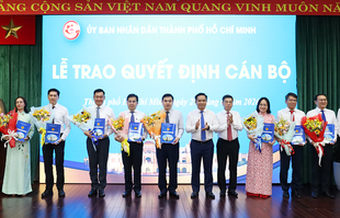 Trao quyết định điều động, bổ nhiệm nhiều cán bộ chủ chốt
