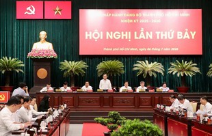Bí thư Thành ủy: Tập trung toàn lực thực hiện ba mục tiêu trọng tâm trong 6 tháng cuối năm
