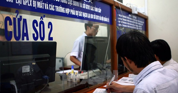 TPHCM: Ngưng tiếp nhận hồ sơ cấp đổi giấy phép lái xe tại các bưu cục của Bưu điện thành phố