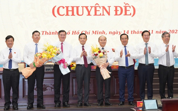 UBND TPHCM c&#243; th&#234;m 3 Ph&#243; Chủ tịch