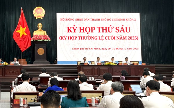 Thông qua 54 nghị quyết, tạo động lực phát triển mạnh mẽ cho năm 2026