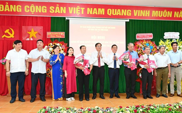 Công bố quyết định thành lập Sở Dân tộc và Tôn giáo TPHCM