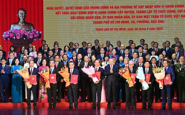 Bộ máy lãnh đạo của TPHCM mới
