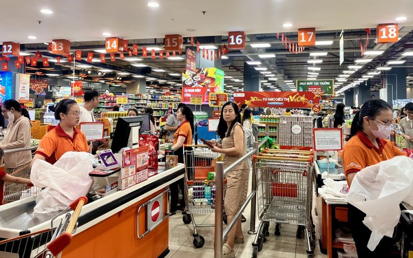 Thương mại, dịch vụ tăng trưởng tích cực, sẵn sàng cho mùa mua sắm cuối năm