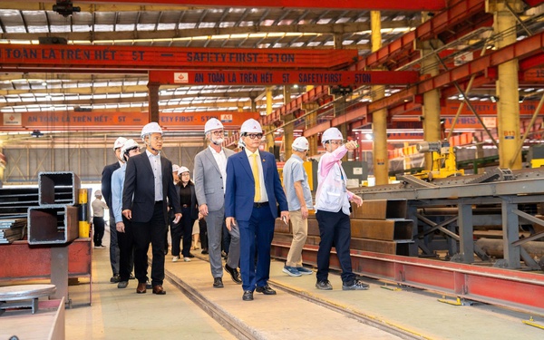 Doanh nghiệp trở lại hoạt động đầu năm với nhiều đơn hàng mới