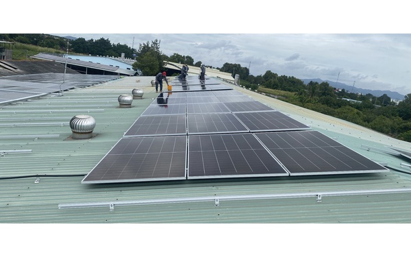 Xu hướng phát triển điện mặt trời mái nhà tại TPHCM tăng nhanh