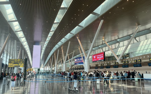 Các hãng tàu xe tăng chuyến, đáp ứng nhu cầu đi lại của người dân dịp lễ