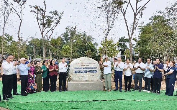 TPHCM kết nối đoàn kết quốc tế qua hoạt động trồng cây hữu nghị