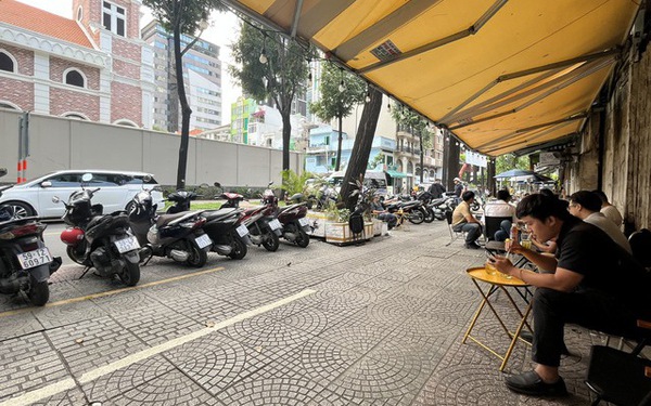 Thí điểm phần mềm quản lý, thu phí sử dụng lòng đường, vỉa hè