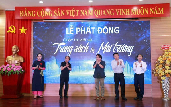 Phát động cuộc thi viết về "Trang sách & Mái trường"