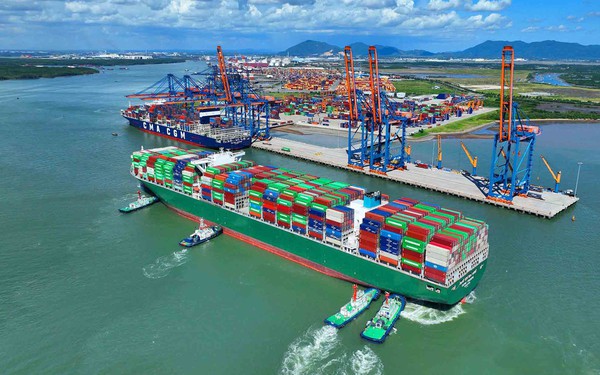 TPHCM thúc đẩy hợp tác cảng biển theo hướng xanh, thông minh